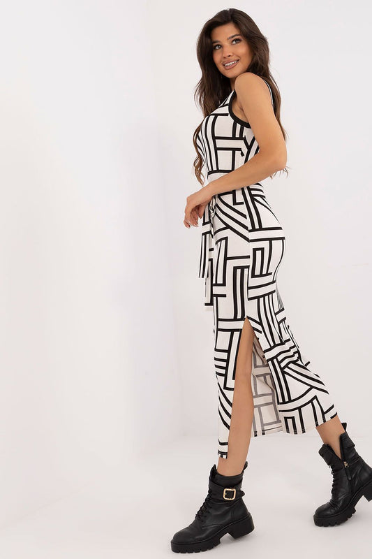 ☀️ Sommerliebe im Kleid: Das luftige Must-Have für sonnige Tage