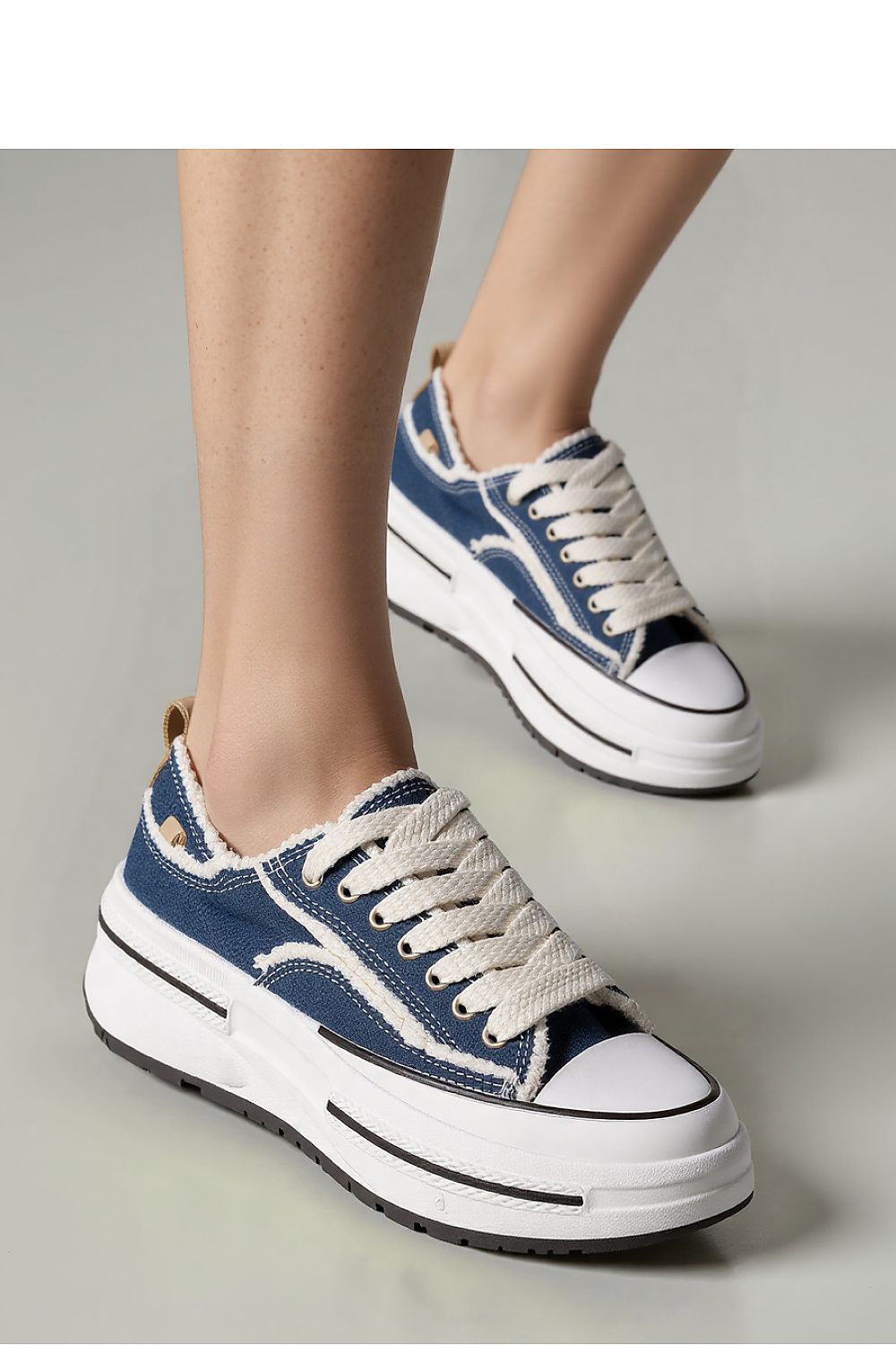 Sportschuhe model 210235 Inello