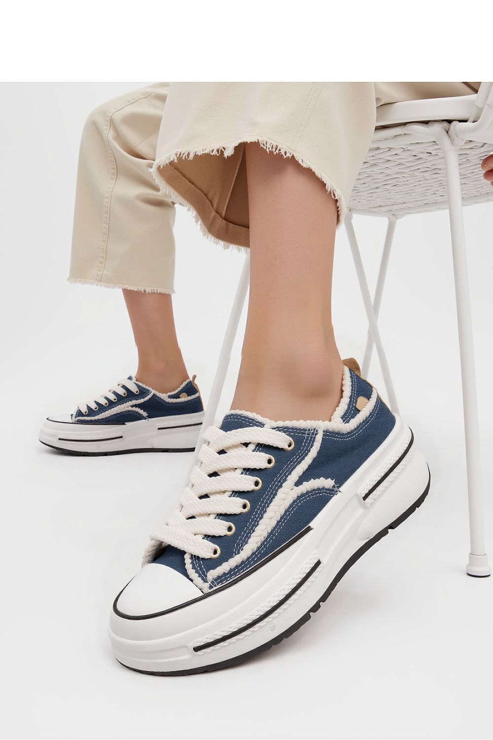 Sportschuhe model 210235 Inello