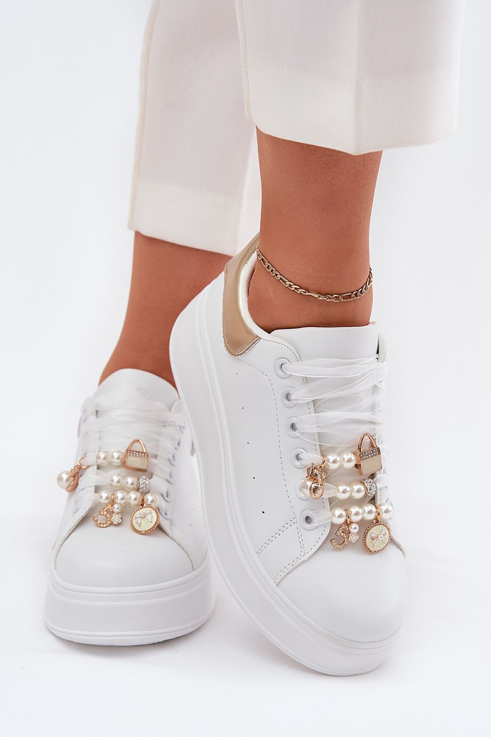 Sportschuhe/Sneakers