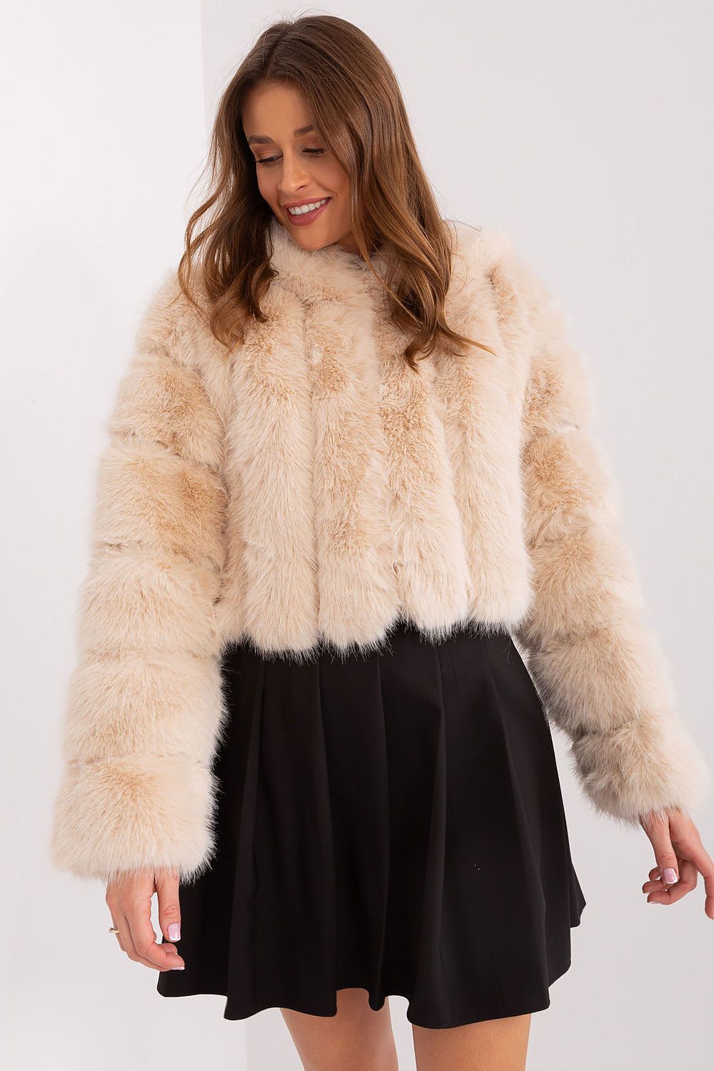  Jacke model 189518 Wool Fashion Italia 